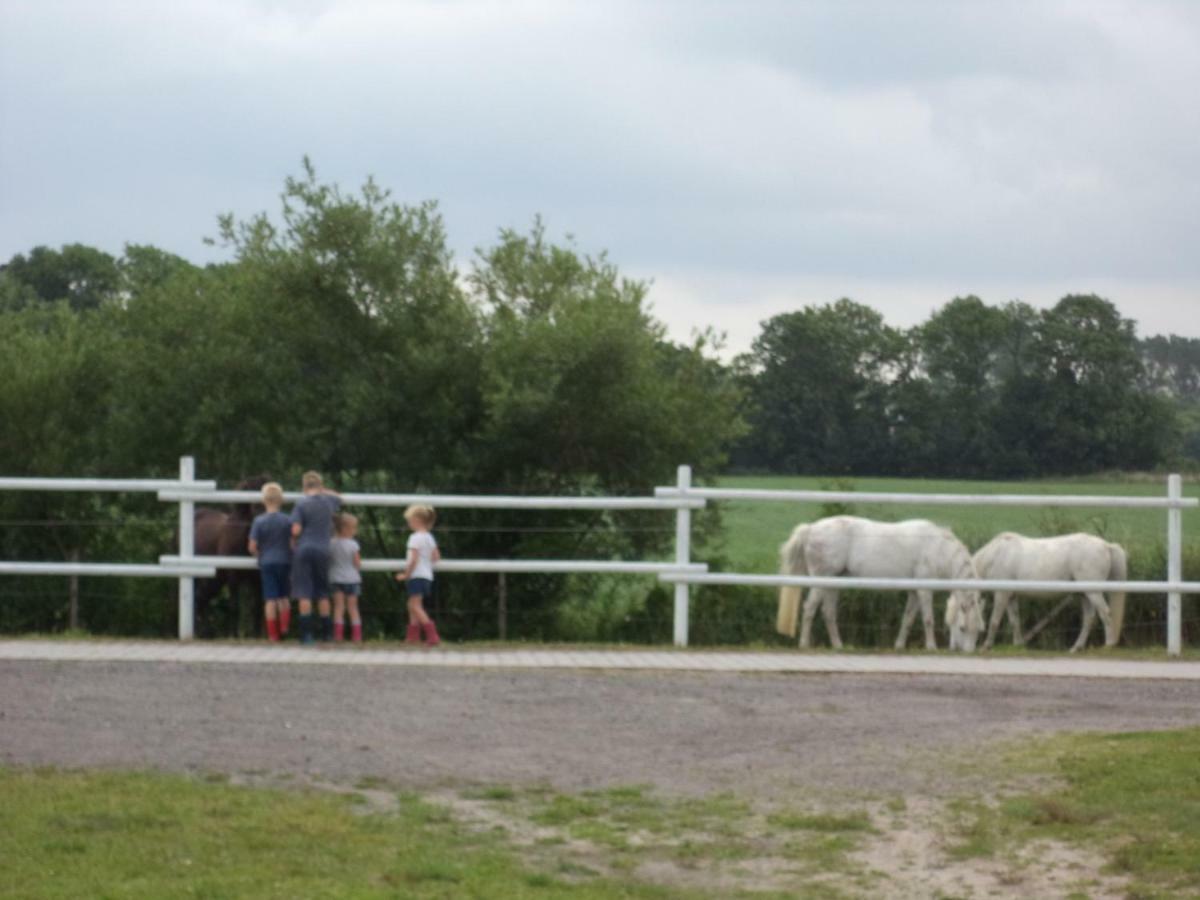 Ferienhof Frerichs Ihr Feriendomizil Am Meer Schillig Exterior photo